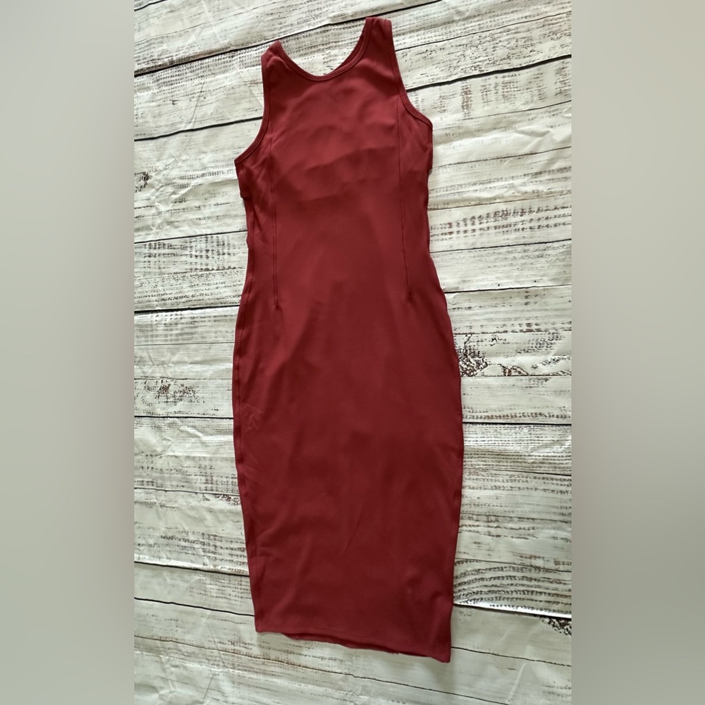 Lululemon brunch and back dress